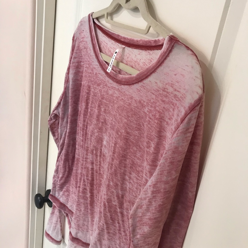 Long sleeve tee